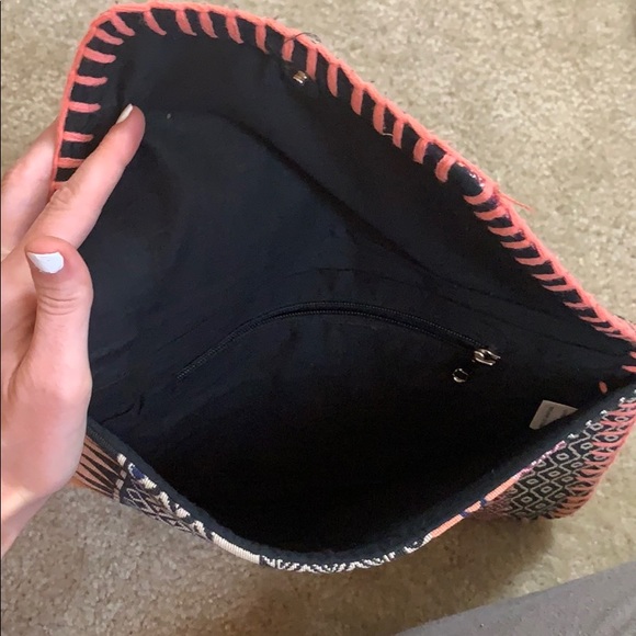 Aztec Clutch - Picture 4 of 5
